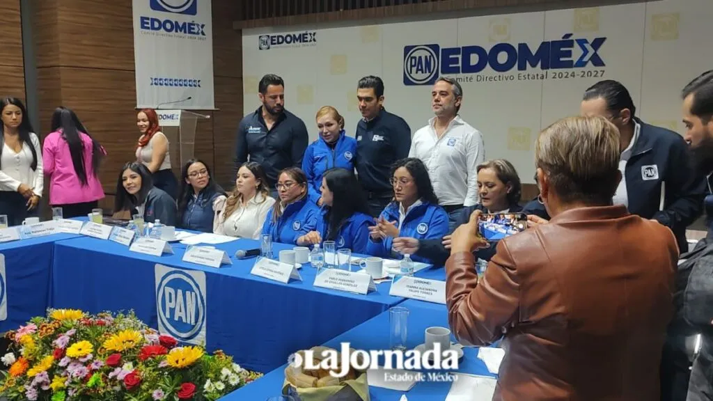 PAN exige triplicar presupuesto para reparar carreteras en el Edomex