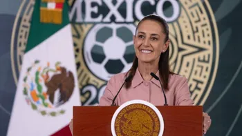 La presidenta Claudia Sheinbaum, desde Palacio Nacional, durante su conferencia de prensa.