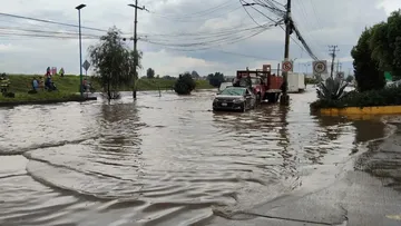 Vecinos alertan por severa inundación en Los Héroes Chalco [VIDEO]