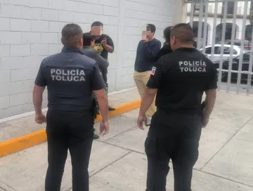 Policía de Toluca atiende caso de fraude contra abuelita de 70 años