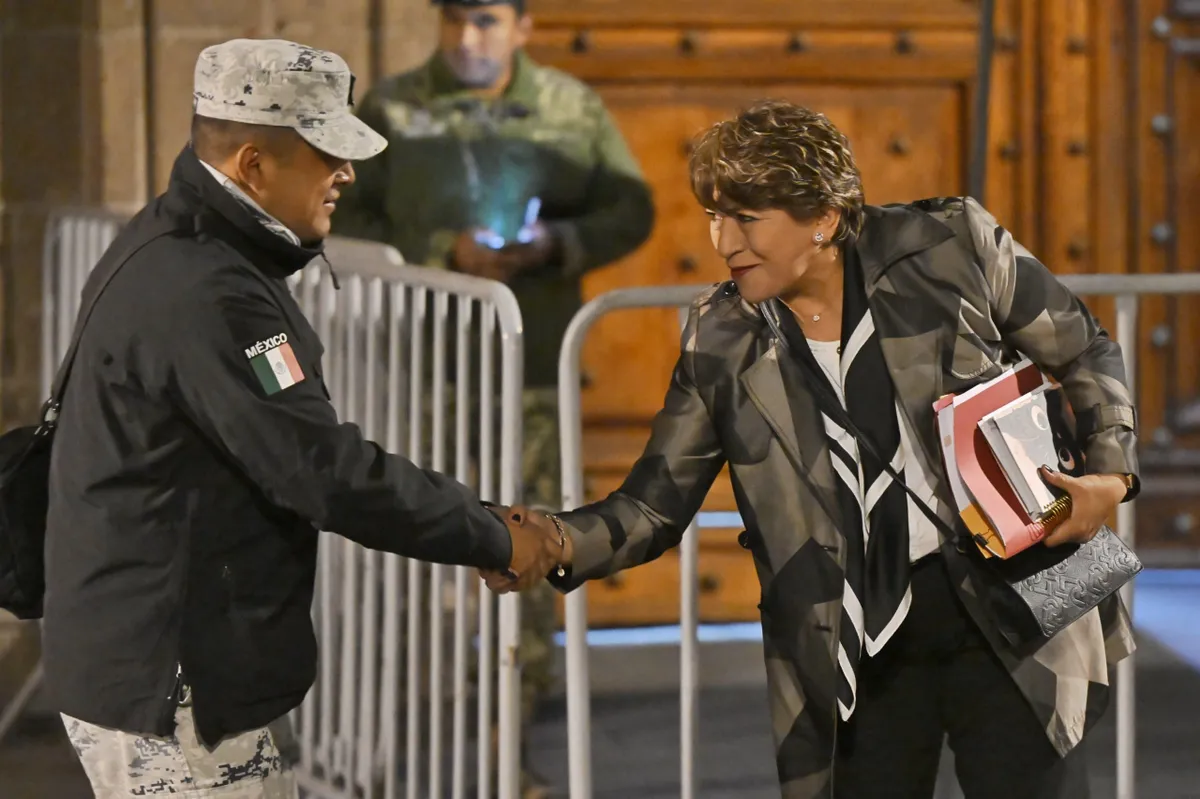 La estrategia de Mando Único para los municipios mexiquenses, contempla el despliegue de fuerzas de seguridad federales, estatales y municipales.
