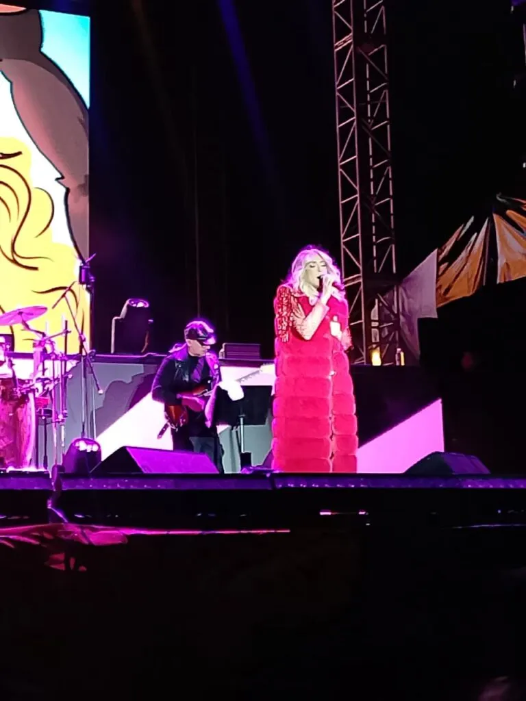 Yuri estrena en vivo su álbum “Señora” en La Feria del Alfeñique en Toluca