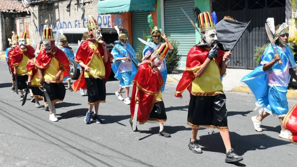 Barrio de El Calvario Tepanuaya, en Mexicaltzingo, celebra al Dulce Nombre de Jesús