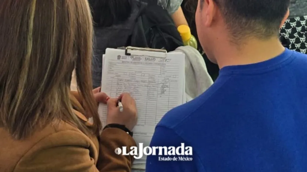 Toluca con gran afluencia en módulos de vacunación por sarampión