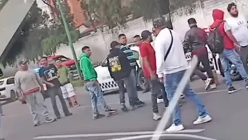 (VIDEO) Manifestantes bloquean autopista México-Querétaro con dirección a la CDMX