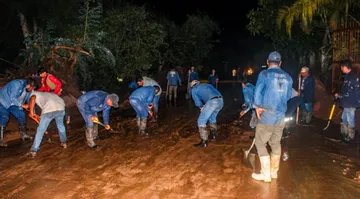 Concluyen limpieza de carretera Zacazonapan-Temascaltepec tras deslaves