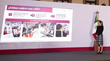 Claudia Sheinbaum durante una conferencia en la que habló sobre la ley de economía digital y el impulso a los pagos electrónicos.