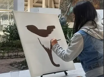 Celsy, docente de artes en el DIF Naucalpan: El arte que rompe el silencio