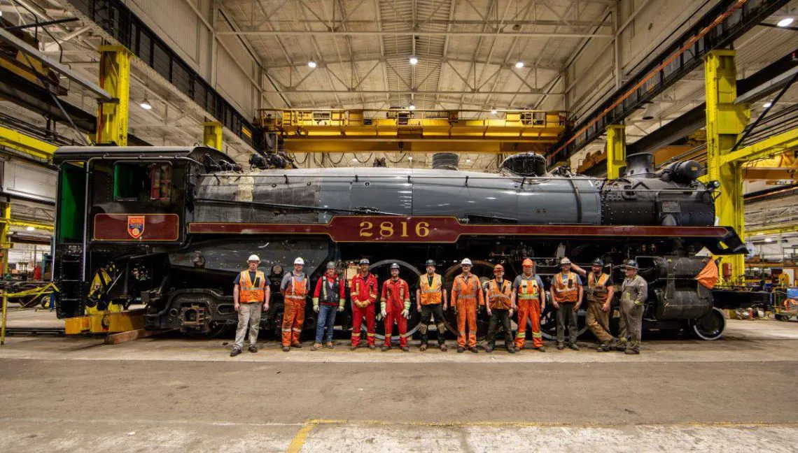 Video: Tren La Emperatriz por poco cobra la vida de otra mujer