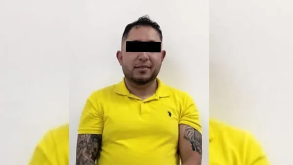 Ecatepec: Detienen a hombre armado en tianguis