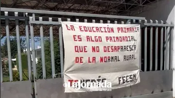 Estudiantes de Tenería toman instalaciones de SEIEM