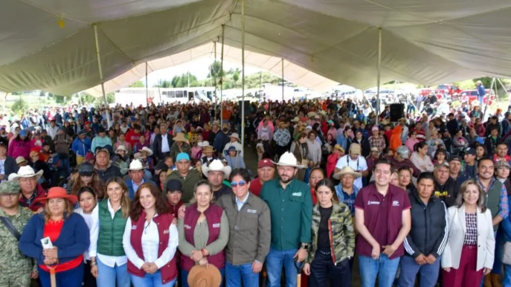 Almoloya de Juárez arranca campaña estatal de reforestación con más de mil participantes