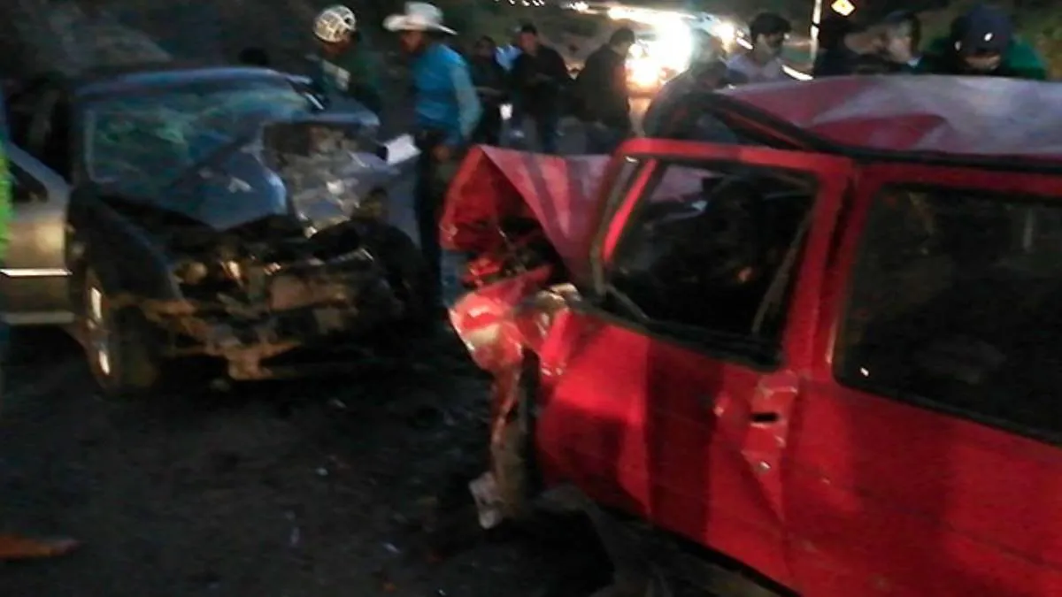 Accidente en la autopista Toluca-Zitácuaro deja personas heridas