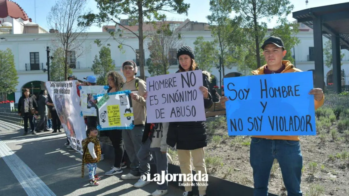 Edomex: Fundación “Mujeres Construyendo” se manifestó para pedir igualdad de género