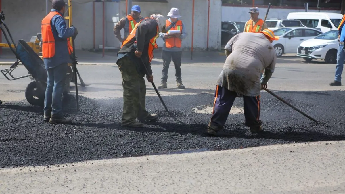 Ecatepec: Refuerzan bacheo y seguridad en escuelas por regreso a clases