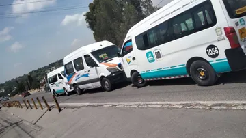 Piden intervención de Movilidad en Zumpango tras bloqueo que dejó a miles sin transporte