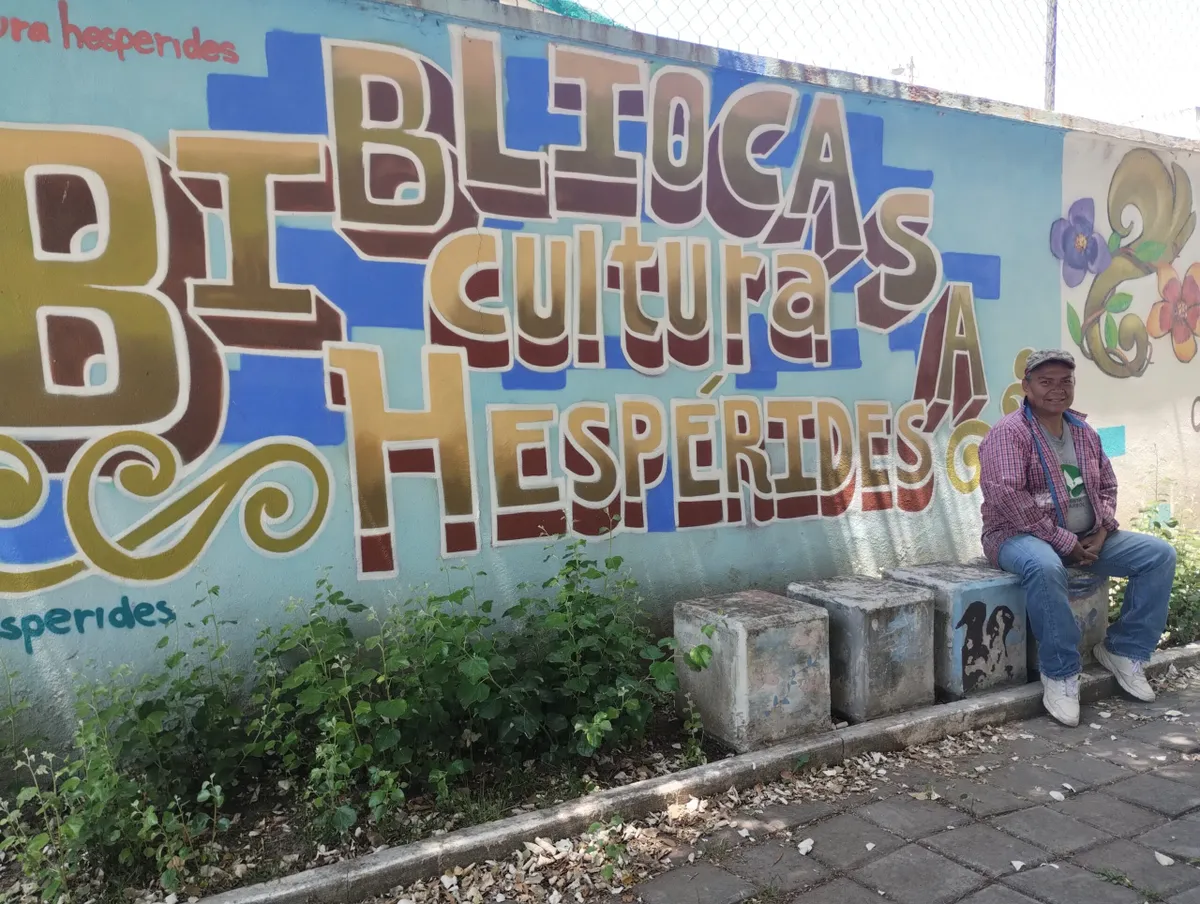 Biblioteca al aire libre promueve vida comunitaria