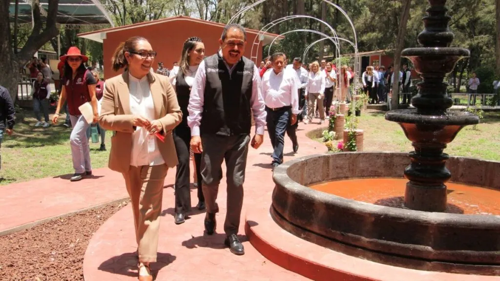 Ecatepec llega con mejor infraestructura educativa