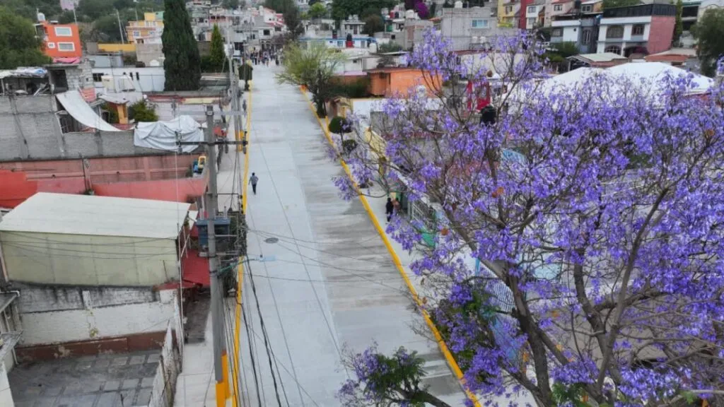 Ecatepec proyecta 600 kilómetros de pavimentación en 2026