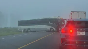Servicios de emergencia atienden accidente en la Lerma-Tenango
