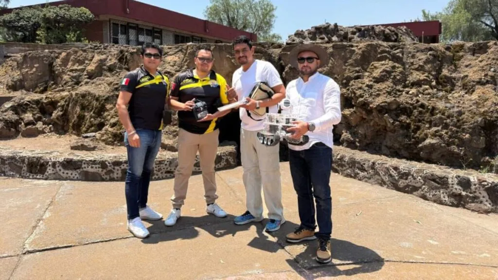 Alumnos de Zumpango competirán en Australia con robot diseñado para explorar Teotihuacán