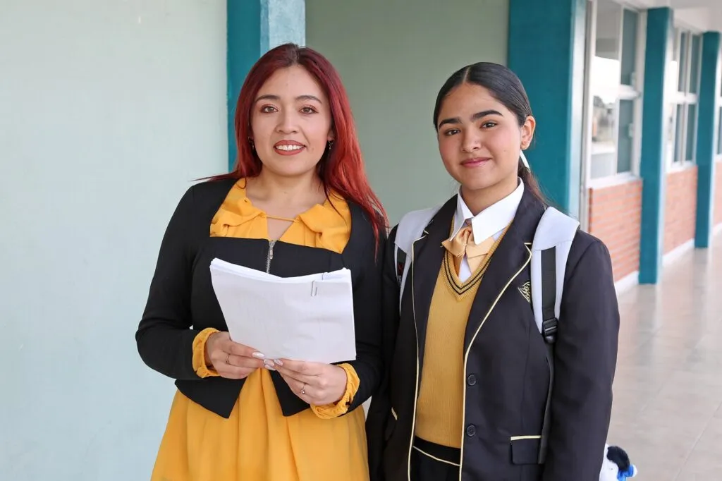 Estudiantes del Edomex reciben orientación gratuita para registrarse a educación media superior