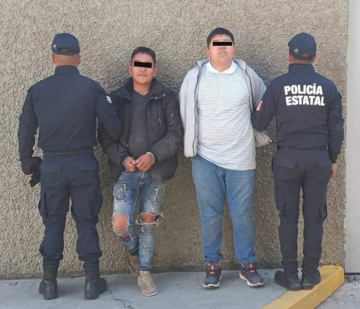 Toluca: Detienen a dos presuntos “motorratones” en la Alameda