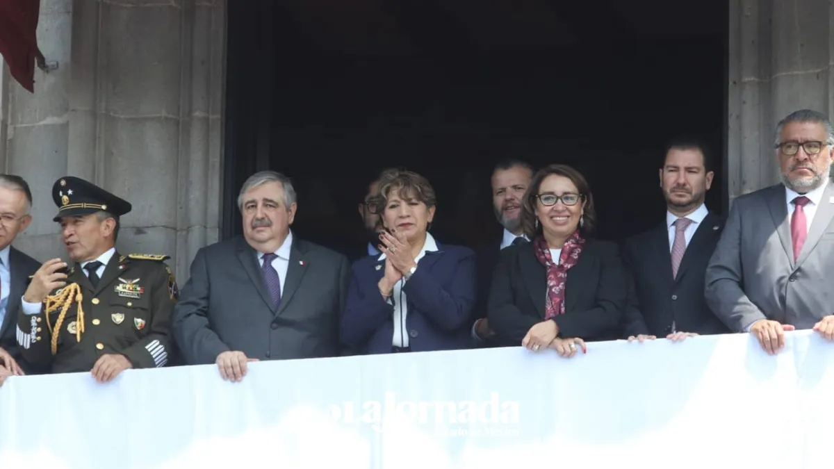 Delfina Gómez preside su 1er Desfile Cívico Militar en Toluca