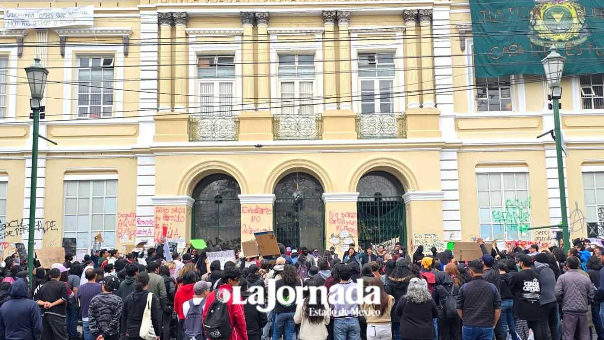 #Potrogate Egresados de la UAEMéx respaldan movimiento estudiantil