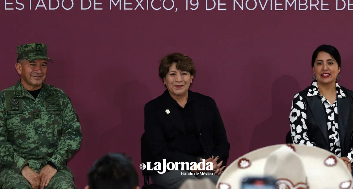 Delfina Gómez conmemora aniversario 113 de la Revolución mexicana