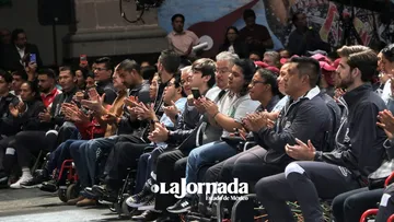 Abanderan atletas mexiquenses para Juegos Panamericanos, Parapanamericanos y Paranacionales Conade