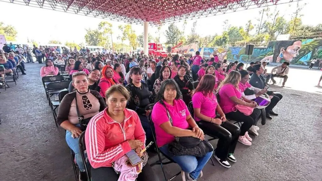 Ecatepec: Capacitan a mujeres mexiquenses en manejo de grúas