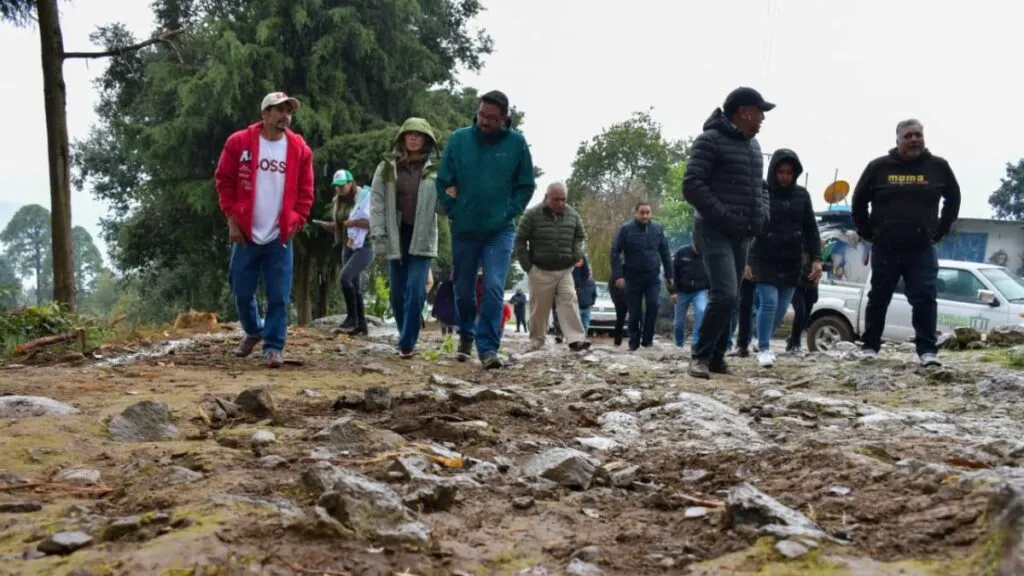 Plan de obra pública continúa con proyectos viales en comunidades de Almoloya de Juárez