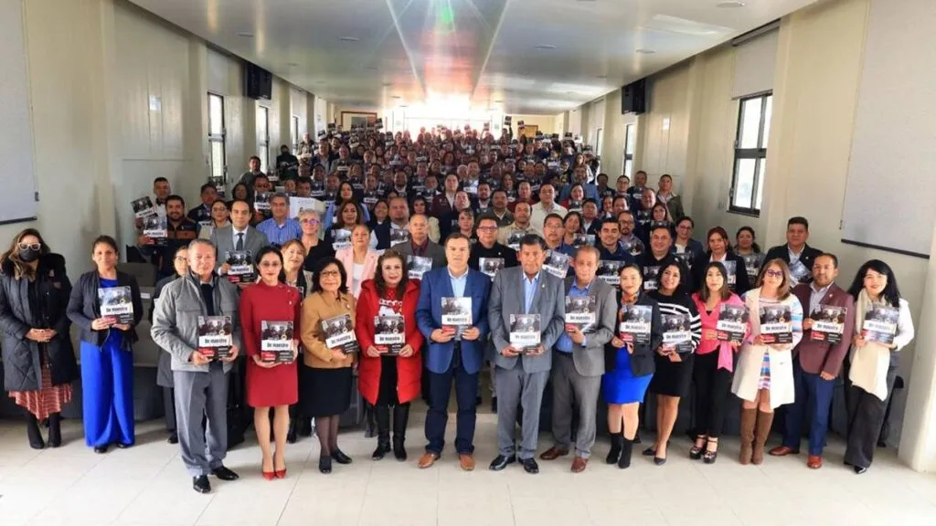 SMSEM y Ciencias de la Educación presentan revista “De maestro a maestro”