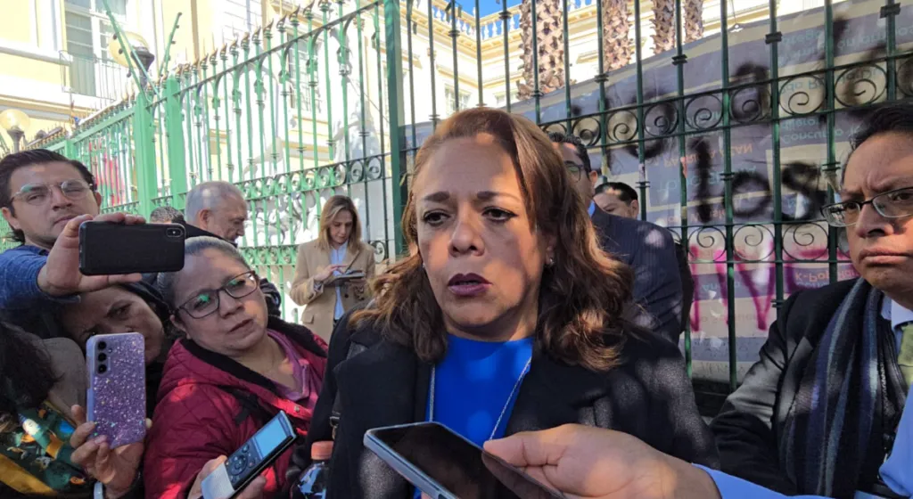 Fracasa intento de autoridades para ingresar a la Casa del Estudiante en Toluca