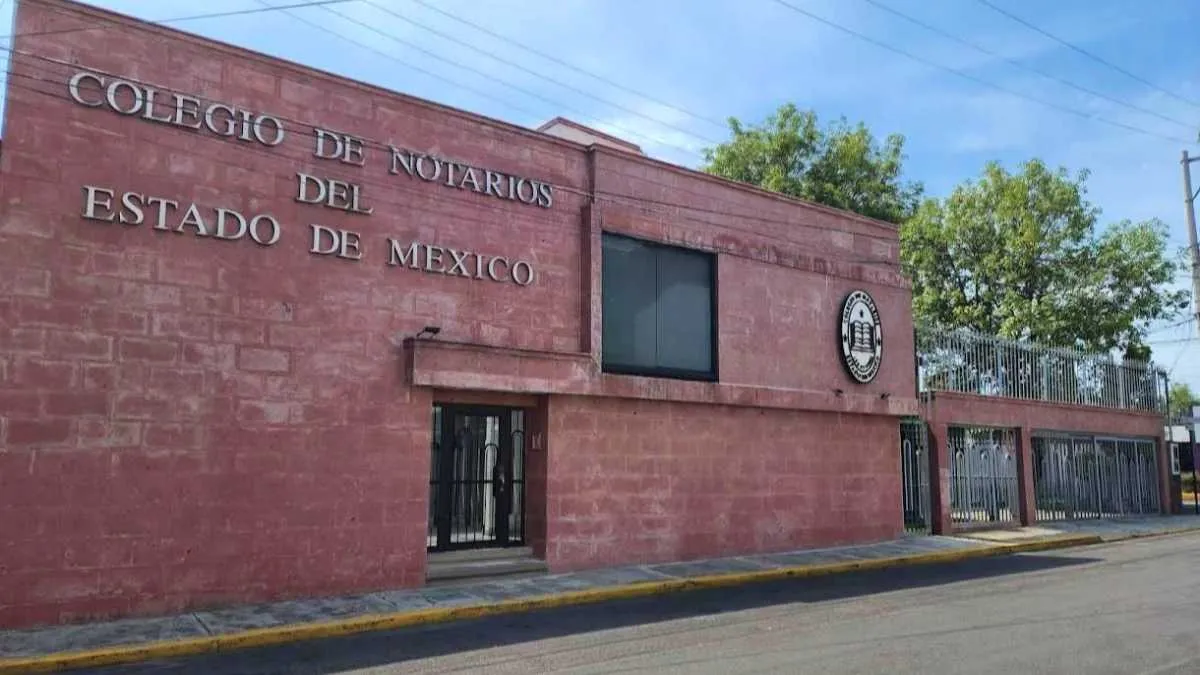 Asamblea de Notarios del Estado de México no prevé la destitución de su presidente
