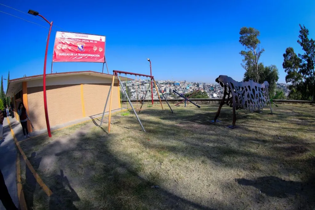 Con huellas de la transformación, se rehabilita e ilumina el parque y deportivo el Tepetatal