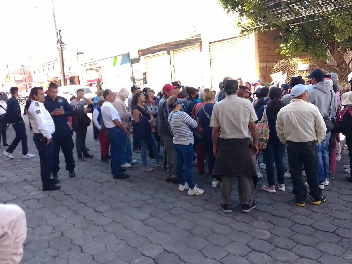 Vecinos de Fimesa Tultitlán planean ir a la mañanera con la presidenta Claudia Sheinbaum
