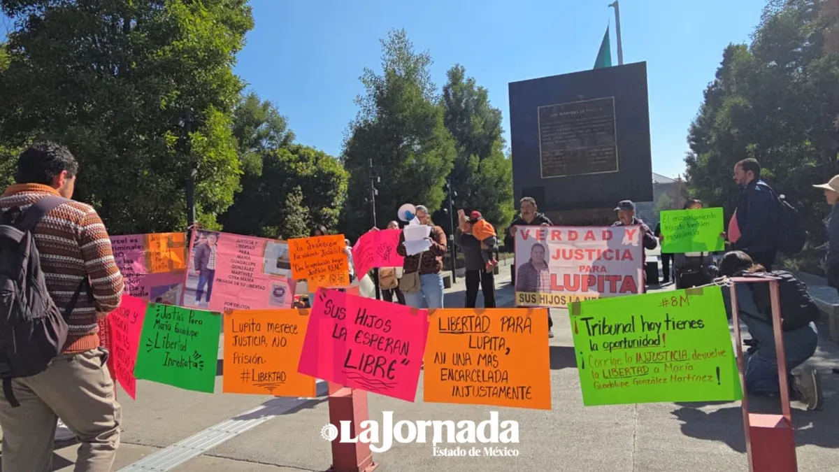 Familiares exigen liberación de mujer otomí sentenciada a 50 años en Edomex