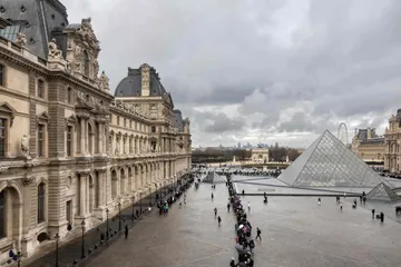Cae cuarto integrante del robo de las joyas de la corona en el Louvre