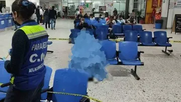 Atlacomulco: Hombre muere sentado en una banca de la terminal