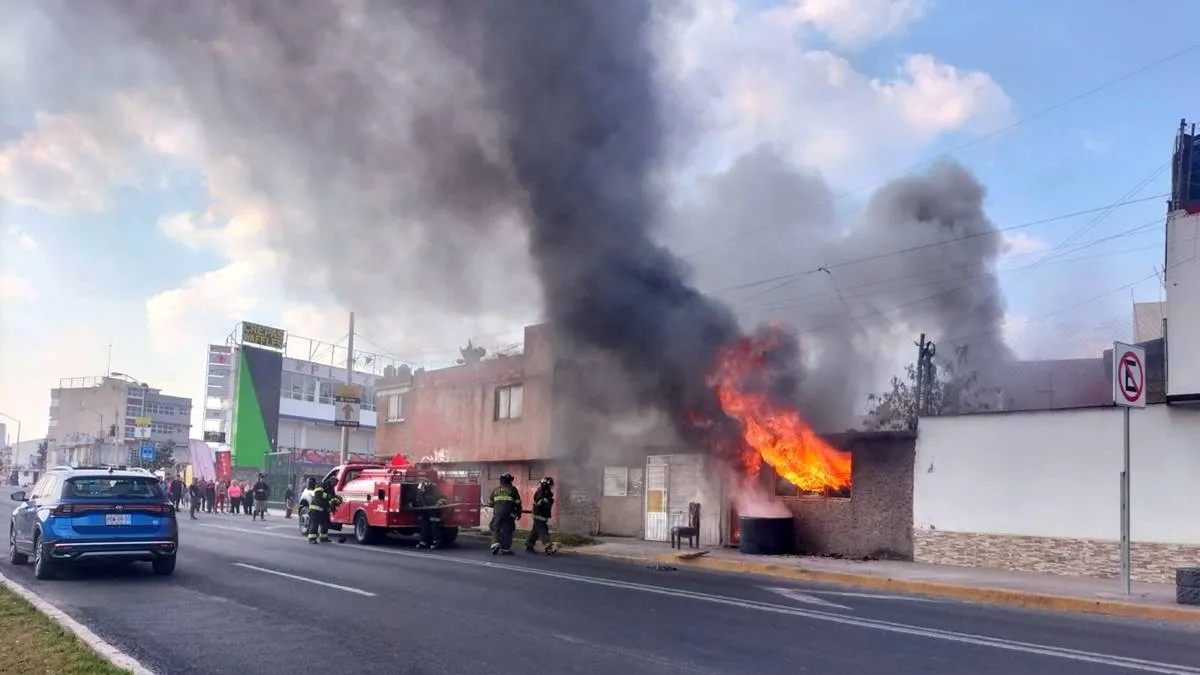 Incendio en vivienda de Nueva Oxtotitlán