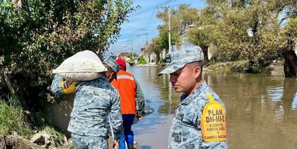 Inundaciones persisten en San Pedro Tultepec
