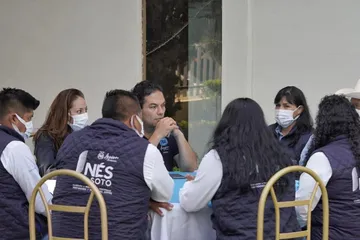 Enrique Vargas en reunión con miembros del PAN