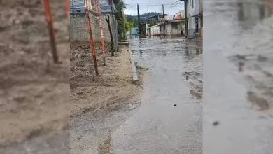 Cuautitlán Izcalli: Lluvias provocan aparición de socavones cerca de la Presa El Ángulo