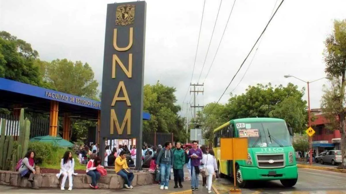 Olor extraño alerta a vecinos de Los Reyes Iztacala, Edomex