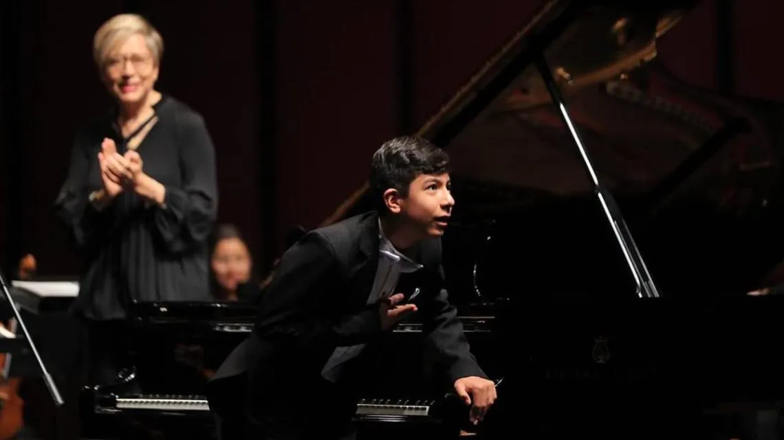 Leo Miranda, niño de 12 años que debutó como solista con la Orquesta Filarmónica Mexiquense