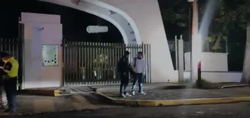Estudiantes toman la Facultad de Economía de la UAEMéx por irregularidades