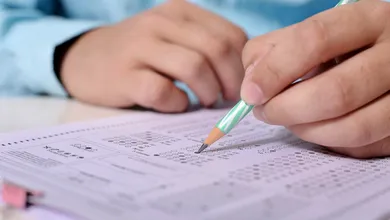 Claudia Sheinbaum y autoridades educativas presentan la convocatoria 2025 de Bachillerato para Todos, sin examen COMIPEMS.