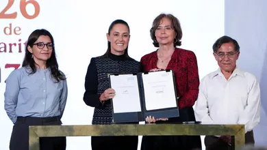 La presidenta Claudia Sheinbaum durante el anuncio de la transformación del INEHRM y la ampliación de su oferta educativa.